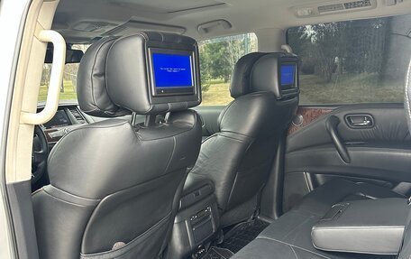 Nissan Patrol, 2011 год, 3 000 000 рублей, 16 фотография