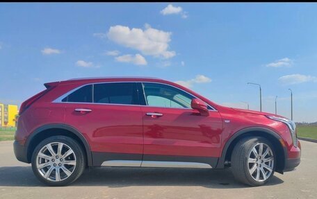 Cadillac XT4 I, 2018 год, 2 250 000 рублей, 3 фотография