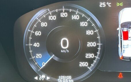 Volvo XC60 II, 2019 год, 3 600 000 рублей, 5 фотография