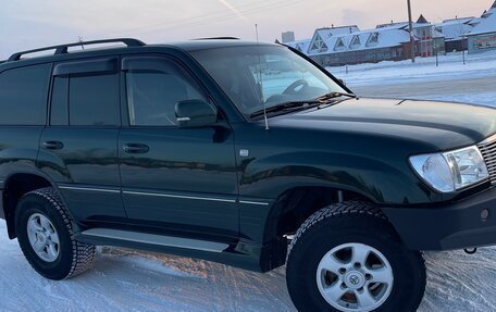 Toyota Land Cruiser 100 рестайлинг 2, 2000 год, 2 900 000 рублей, 5 фотография