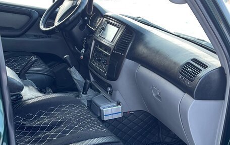 Toyota Land Cruiser 100 рестайлинг 2, 2000 год, 2 900 000 рублей, 20 фотография
