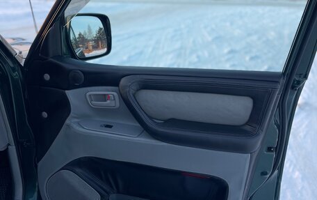 Toyota Land Cruiser 100 рестайлинг 2, 2000 год, 2 900 000 рублей, 21 фотография