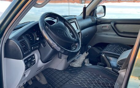 Toyota Land Cruiser 100 рестайлинг 2, 2000 год, 2 900 000 рублей, 23 фотография