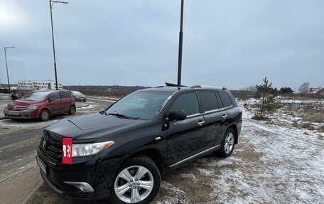 Toyota Highlander III, 2011 год, 2 080 000 рублей, 3 фотография