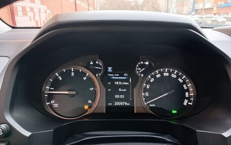 Toyota Land Cruiser Prado 150 рестайлинг 2, 2020 год, 5 500 000 рублей, 11 фотография