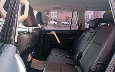 Toyota Land Cruiser Prado 150 рестайлинг 2, 2020 год, 5 500 000 рублей, 15 фотография