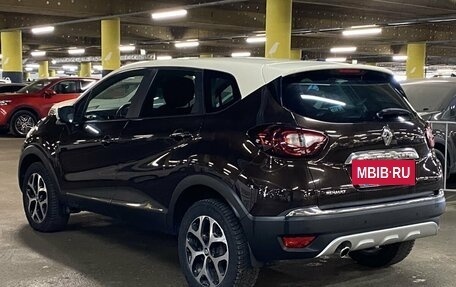 Renault Kaptur I рестайлинг, 2017 год, 979 000 рублей, 8 фотография