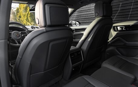 Porsche Cayenne III, 2022 год, 8 896 000 рублей, 21 фотография