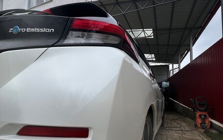 Nissan Leaf II, 2018 год, 1 650 000 рублей, 11 фотография