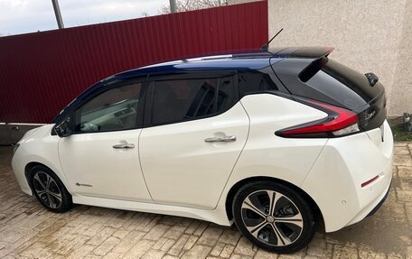 Nissan Leaf II, 2018 год, 1 650 000 рублей, 17 фотография