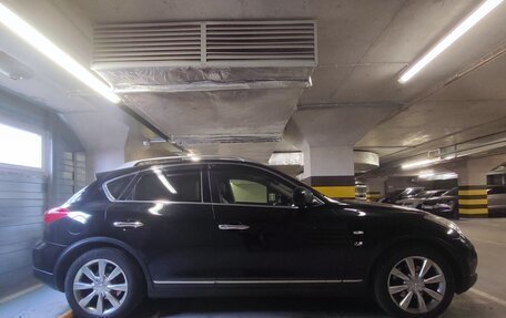 Infiniti QX50 I рестайлинг, 2015 год, 2 150 000 рублей, 4 фотография