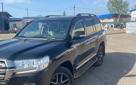 Toyota Land Cruiser 200, 2015 год, 7 000 000 рублей, 2 фотография
