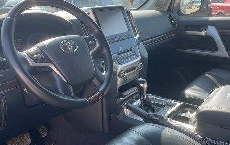 Toyota Land Cruiser 200, 2015 год, 7 000 000 рублей, 9 фотография