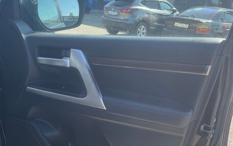 Toyota Land Cruiser 200, 2015 год, 7 000 000 рублей, 11 фотография