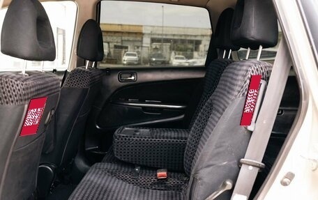 Honda Stream I рестайлинг, 2002 год, 600 000 рублей, 20 фотография