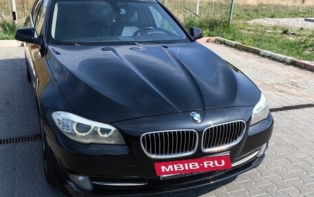 BMW 5 серия, 2011 год, 1 690 000 рублей, 2 фотография