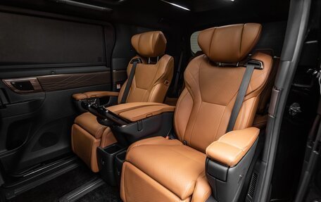Toyota Alphard, 2024 год, 13 990 000 рублей, 11 фотография