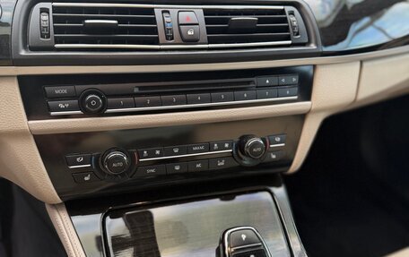 BMW 5 серия, 2011 год, 1 800 000 рублей, 11 фотография