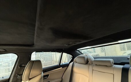 BMW 5 серия, 2011 год, 1 800 000 рублей, 13 фотография