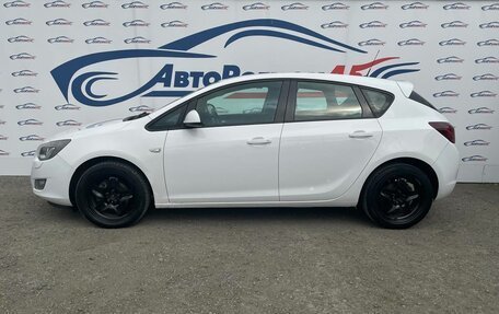 Opel Astra J, 2011 год, 599 000 рублей, 3 фотография