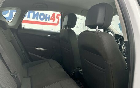 Opel Astra J, 2011 год, 599 000 рублей, 22 фотография