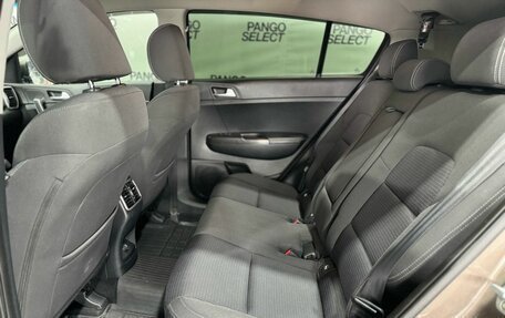 KIA Sportage IV рестайлинг, 2018 год, 2 284 900 рублей, 21 фотография
