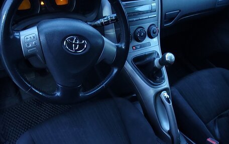 Toyota Auris II, 2007 год, 650 000 рублей, 4 фотография