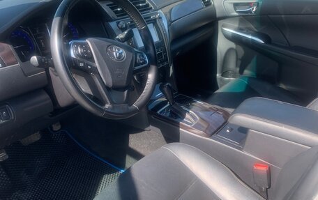 Toyota Camry, 2017 год, 2 250 000 рублей, 7 фотография