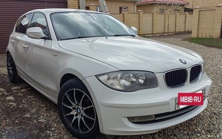 BMW 1 серия, 2010 год, 780 000 рублей, 2 фотография