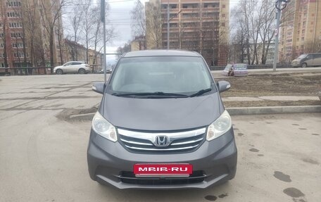 Honda Freed I, 2013 год, 1 199 000 рублей, 4 фотография