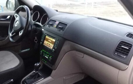 Skoda Yeti I рестайлинг, 2014 год, 1 600 000 рублей, 4 фотография