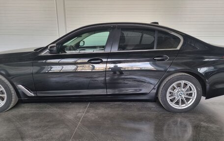 BMW 5 серия, 2018 год, 2 800 000 рублей, 5 фотография