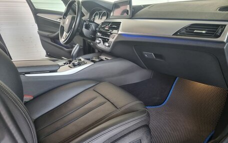 BMW 5 серия, 2018 год, 2 800 000 рублей, 24 фотография