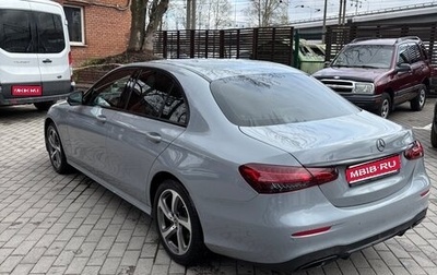 Mercedes-Benz E-Класс, 2022 год, 5 900 000 рублей, 1 фотография