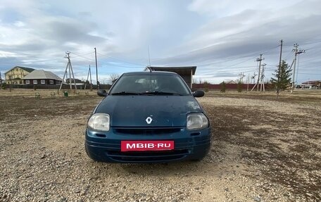 Renault Clio III, 2000 год, 190 000 рублей, 8 фотография