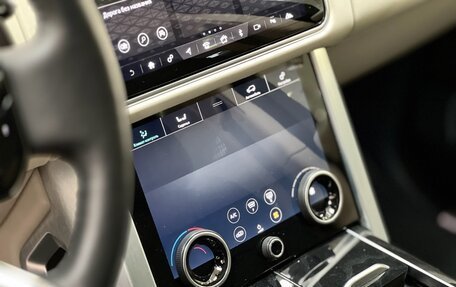 Land Rover Range Rover IV рестайлинг, 2020 год, 15 300 000 рублей, 23 фотография
