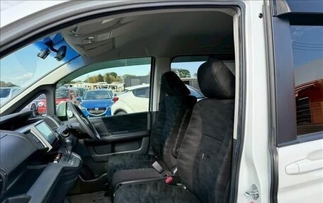 Honda Stepwgn IV, 2014 год, 1 680 060 рублей, 4 фотография