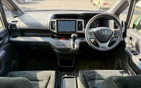 Honda Stepwgn IV, 2014 год, 1 680 060 рублей, 2 фотография