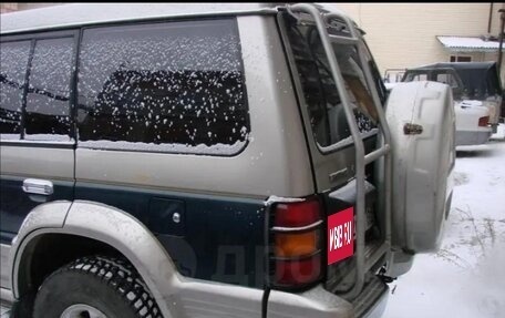 Mitsubishi Pajero III рестайлинг, 1993 год, 550 000 рублей, 3 фотография