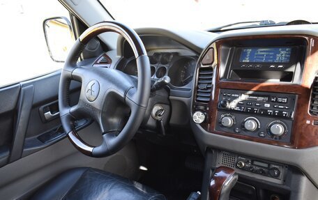 Mitsubishi Pajero III рестайлинг, 2006 год, 1 225 000 рублей, 10 фотография