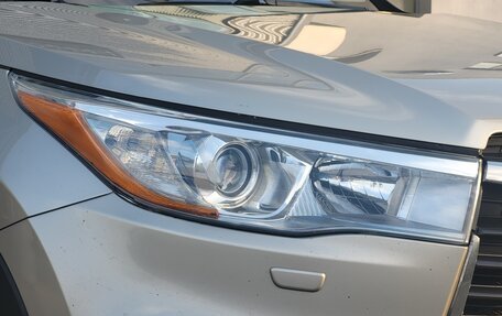 Toyota Highlander III, 2014 год, 2 530 000 рублей, 10 фотография