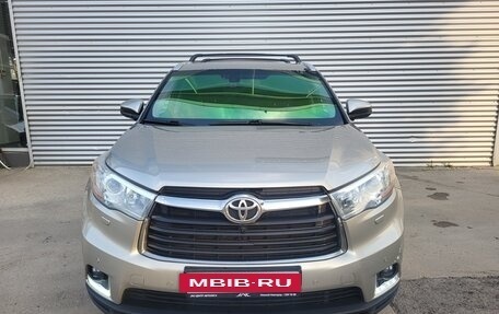 Toyota Highlander III, 2014 год, 2 530 000 рублей, 8 фотография