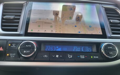 Toyota Highlander III, 2014 год, 2 530 000 рублей, 22 фотография