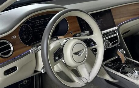 Bentley Flying Spur, 2022 год, 16 100 000 рублей, 16 фотография