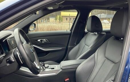 BMW 3 серия, 2022 год, 3 470 000 рублей, 9 фотография