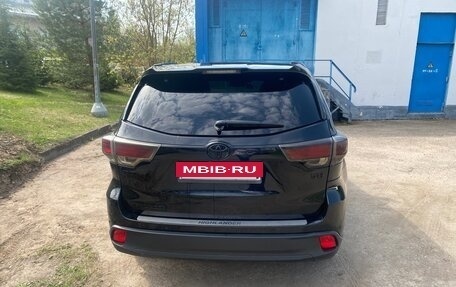 Toyota Highlander III, 2014 год, 2 550 000 рублей, 6 фотография