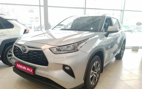 Toyota Highlander, 2023 год, 6 800 000 рублей, 1 фотография