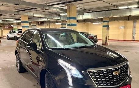 Cadillac XT5 I рестайлинг, 2021 год, 3 200 000 рублей, 2 фотография