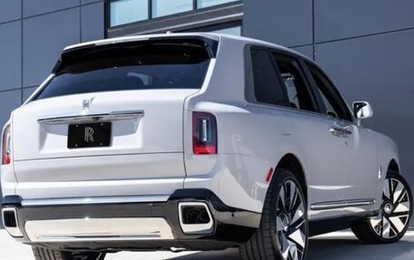 Rolls-Royce Cullinan, 2025 год, 788 000 рублей, 3 фотография
