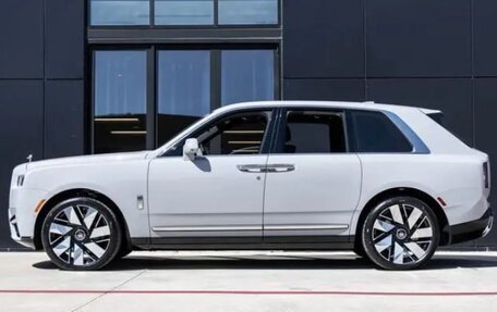 Rolls-Royce Cullinan, 2025 год, 788 000 рублей, 2 фотография